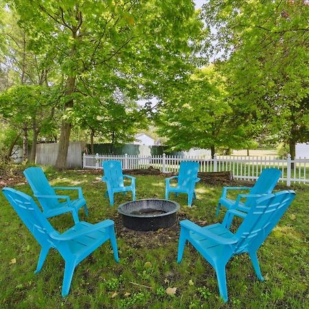 Boyne City Cottage Walk To Downtown And Lake! Exterior photo